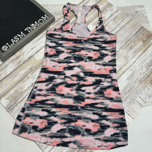 ‼️LULULEMON RACERBACK TANK 6‼️ - Picture 3 of 11